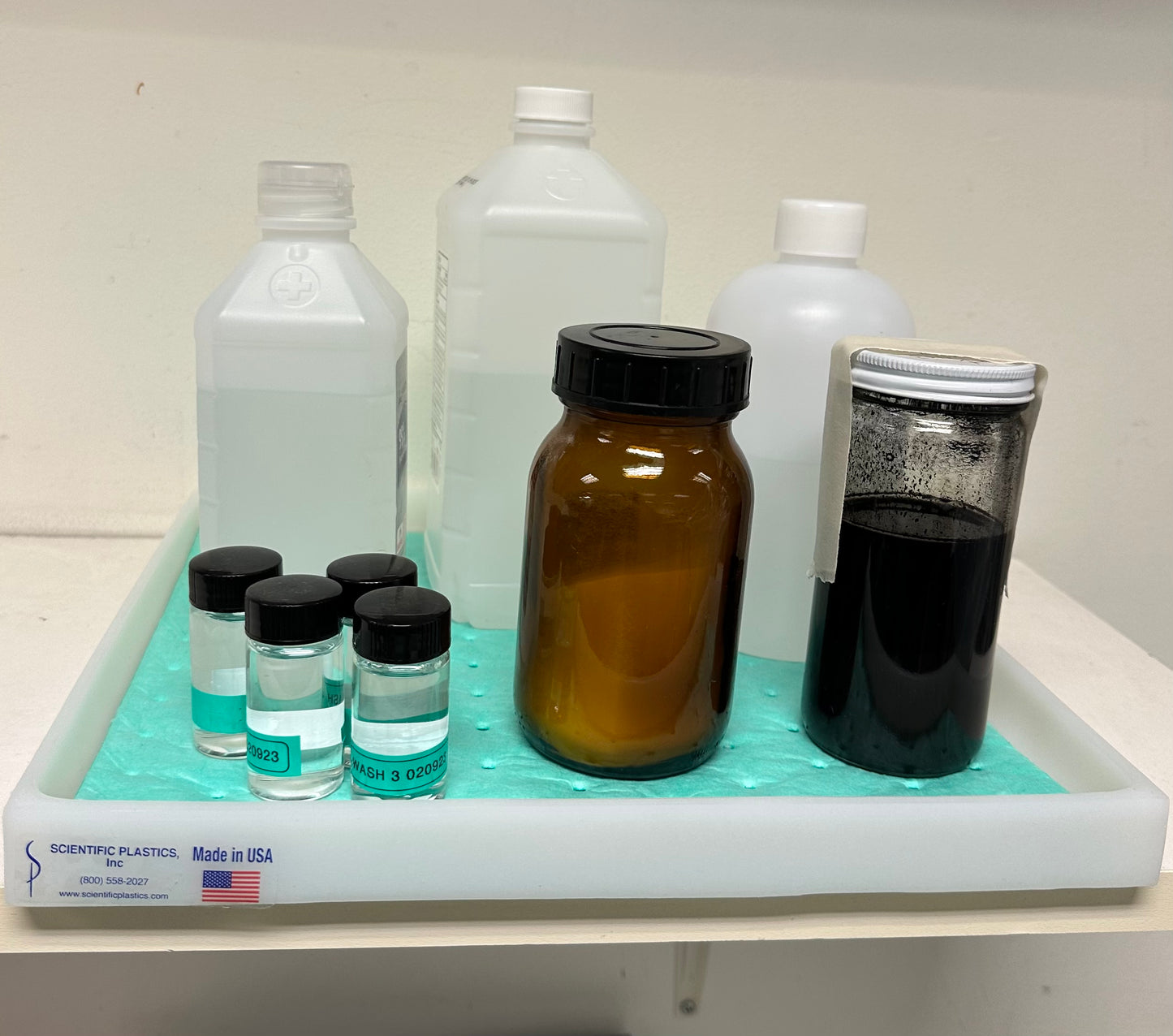 Spill Containment Pads for Scientific Plastics Inc. products