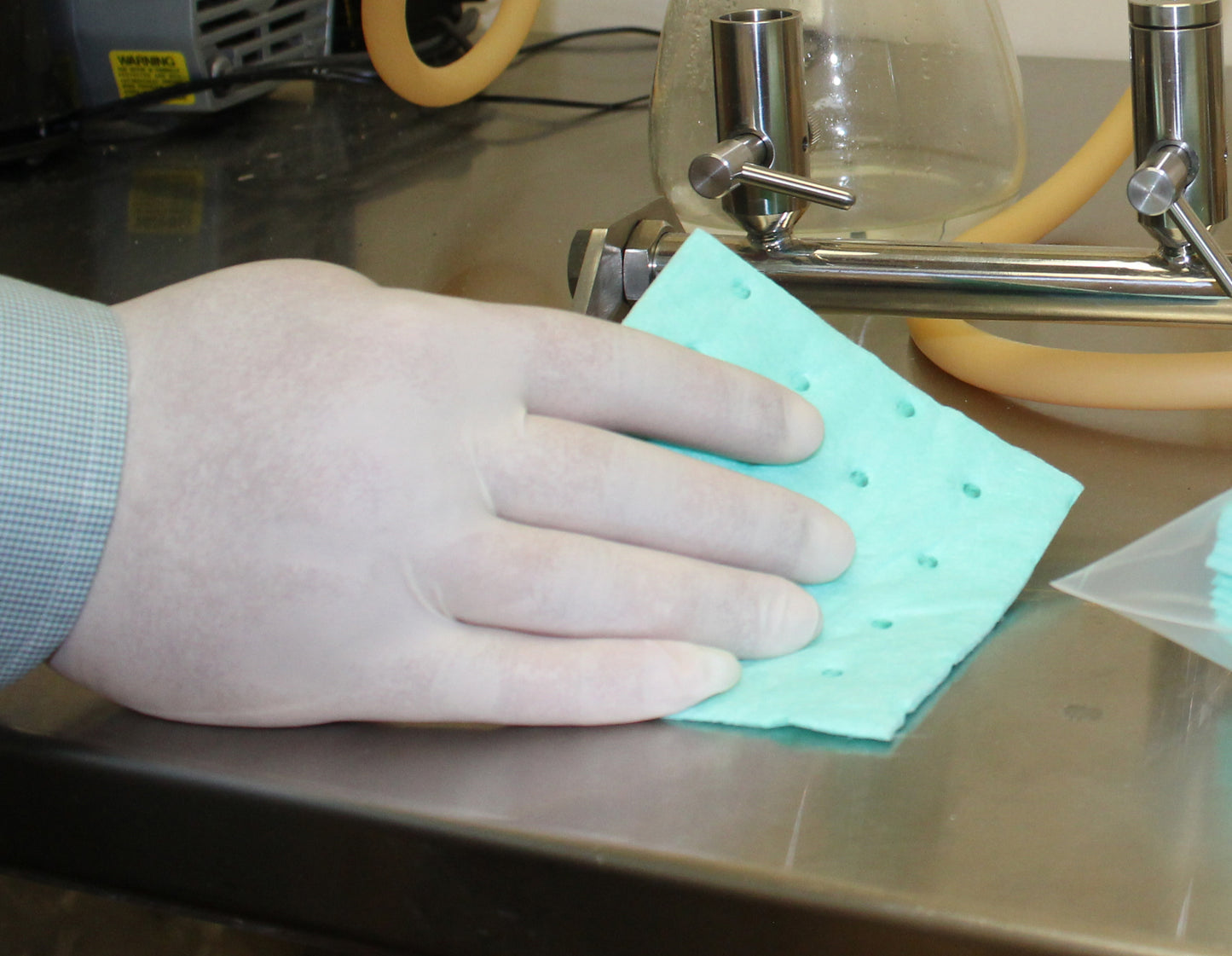 Laboratory Absorbent Pads & Wipes