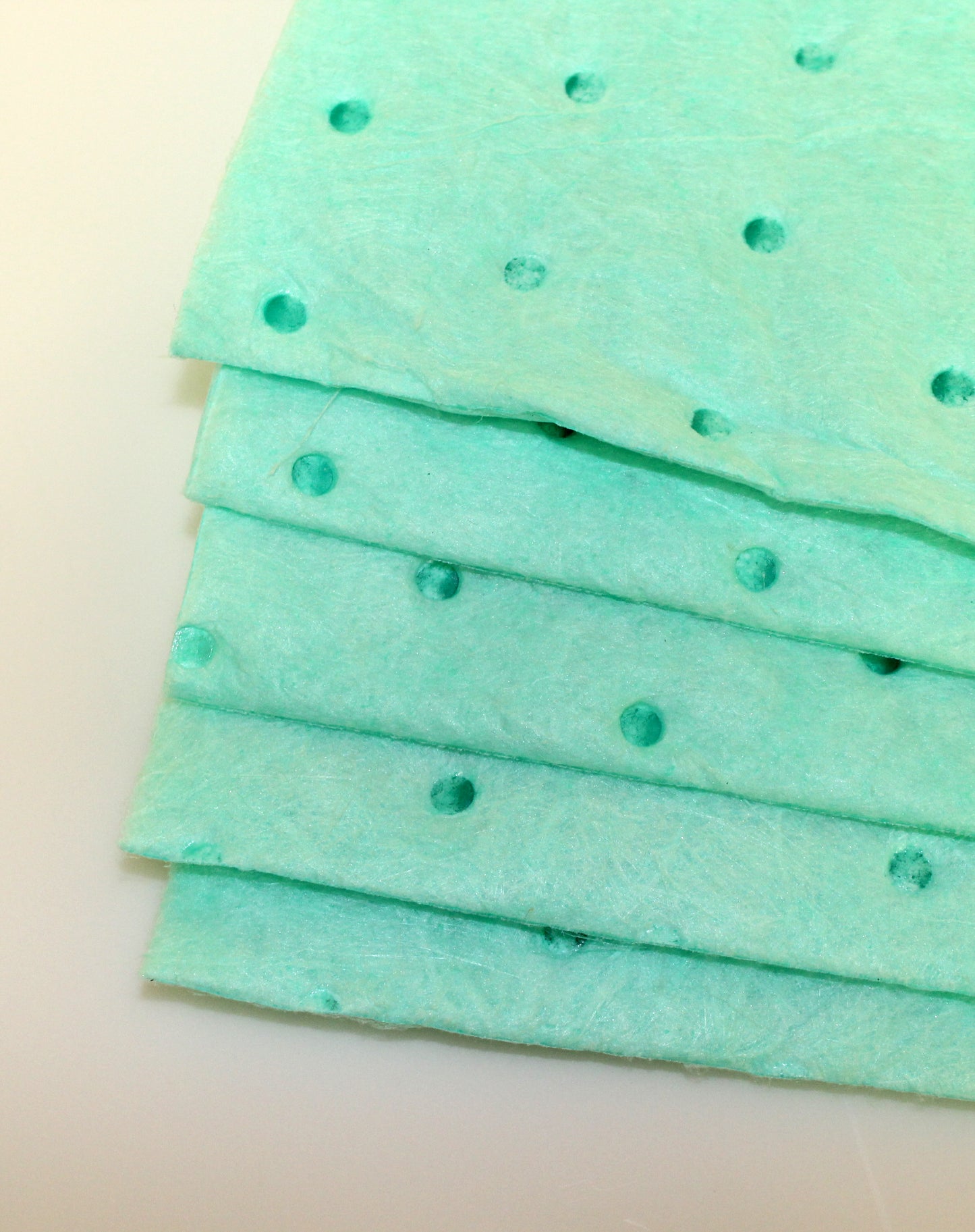 Laboratory Absorbent Pads & Wipes